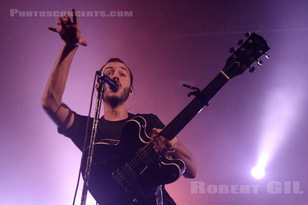 EDITORS - 2013-10-21 - PARIS - Le Trianon - Thomas Michael Henry Smith